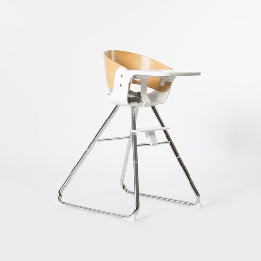 iCandy MiChair high chair with its tray, three-quarter view