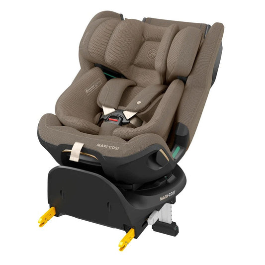 Maxi-Cosi Emerald 360 Pro i-Size car seat in a taupe cover