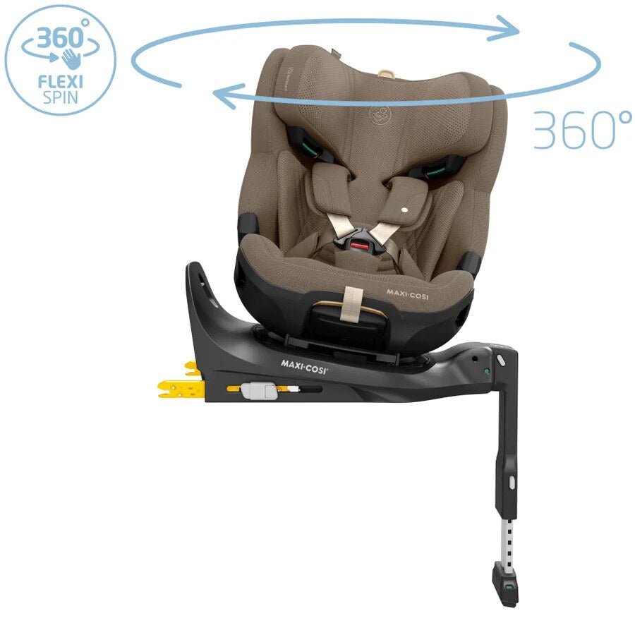 Maxi-Cosi Emerald 360 Pro with its 360° Flexi Spin rotating base